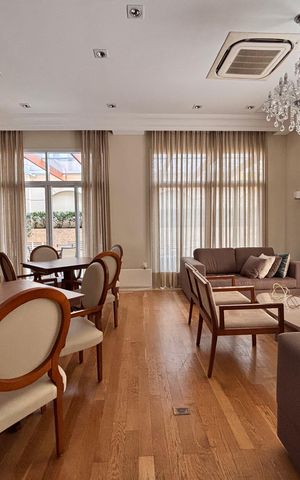Apartamento à venda com 456m², 4 quartos e 5 vagas Apartamento à venda com 456m², 4 quartos e 5 vagasÁrea comum