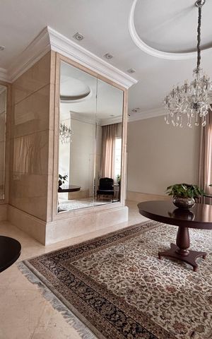 Apartamento à venda com 456m², 4 quartos e 5 vagas Apartamento à venda com 456m², 4 quartos e 5 vagasÁrea comum