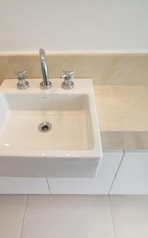 Apartamento à venda com 456m², 4 quartos e 5 vagas Apartamento à venda com 456m², 4 quartos e 5 vagasBanheiro da Suíte 4