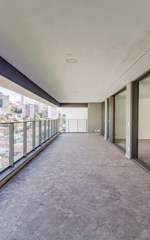Apartamento à venda com 277m², 4 quartos e 4 vagasVaranda