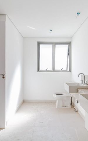 Apartamento à venda com 277m², 4 quartos e 4 vagasBanheiro da Suíte 4