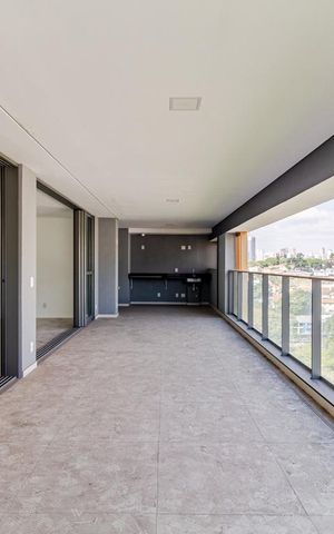 Apartamento à venda com 277m², 4 quartos e 4 vagasVaranda