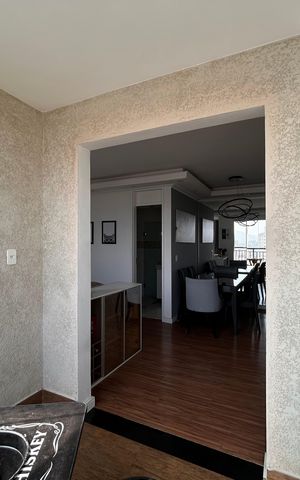 Apartamento à venda com 63m², 2 quartos e 1 vaga Apartamento à venda com 63m², 2 quartos e 1 vagaVaranda