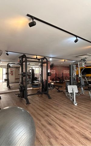Apartamento à venda com 63m², 2 quartos e 1 vaga Apartamento à venda com 63m², 2 quartos e 1 vagaÁrea comum - Academia