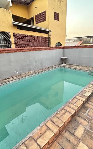Casa à venda com 300m², 3 quartos e sem vagaPiscina