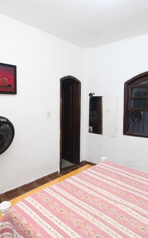 Casa à venda com 300m², 3 quartos e sem vagaSuíte