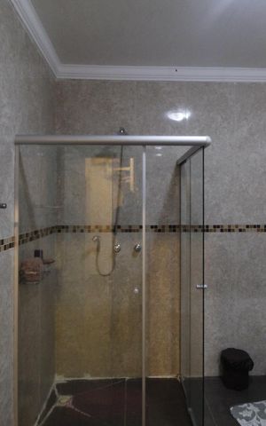 Casa à venda com 450m², 4 quartos e 6 vagasBanheiro Social