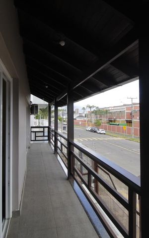 Casa à venda com 450m², 4 quartos e 6 vagasSacada da Suíte 2