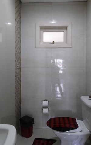 Casa à venda com 450m², 4 quartos e 6 vagasLavabo