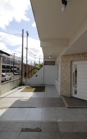 Casa à venda com 450m², 4 quartos e 6 vagasQuintal