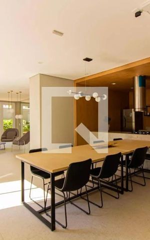 Apartamento à venda com 41m², 2 quartos e 1 vaga Apartamento à venda com 41m², 2 quartos e 1 vagaÁrea comum - Salão de Festas