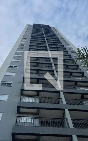 Apartamento à venda com 41m², 2 quartos e 1 vaga Apartamento à venda com 41m², 2 quartos e 1 vagaFachada
