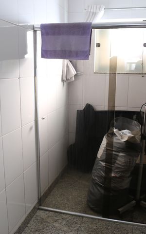 Casa à venda com 429m², 3 quartos e 4 vagasBanheiro da Suíte 2
