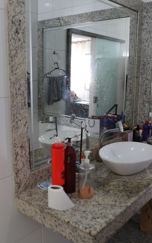Casa à venda com 429m², 3 quartos e 4 vagasBanheiro da Suíte 2