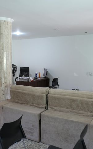 Casa à venda com 429m², 3 quartos e 4 vagasSala