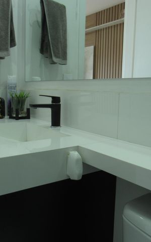 Apartamento à venda com 79m², 2 quartos e 2 vagasBanheiro Social