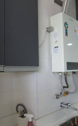 Apartamento à venda com 79m², 2 quartos e 2 vagasCozinha e Área de Serviço