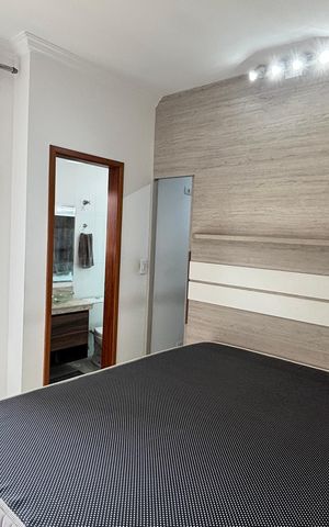Apartamento à venda com 170m², 3 quartos e 2 vagas Apartamento à venda com 170m², 3 quartos e 2 vagasSuíte