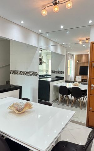 Apartamento à venda com 170m², 3 quartos e 2 vagas Apartamento à venda com 170m², 3 quartos e 2 vagasSala