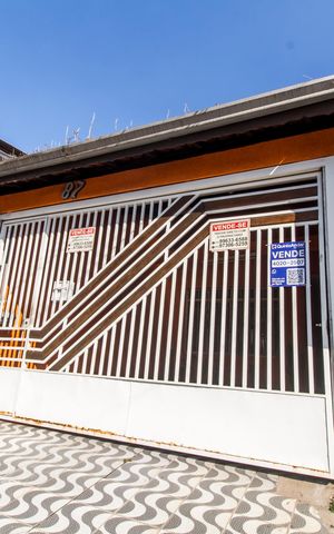 Casa para alugar com 264m², 3 quartos e 2 vagas Casa para alugar com 264m², 3 quartos e 2 vagasVista da Rua