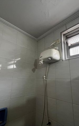 Casa à venda com 140m², 3 quartos e 1 vagaBanheiro