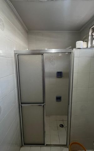 Casa à venda com 140m², 3 quartos e 1 vagaBanheiro