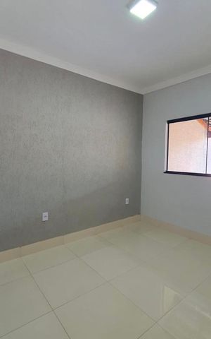 Casa à venda com 82m², 2 quartos e 2 vagas