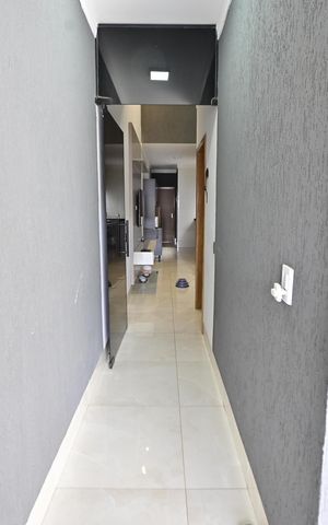Casa à venda com 82m², 2 quartos e 2 vagas