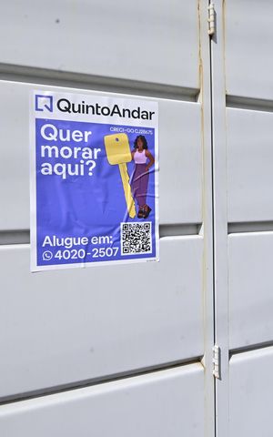 Casa à venda com 82m², 2 quartos e 2 vagas