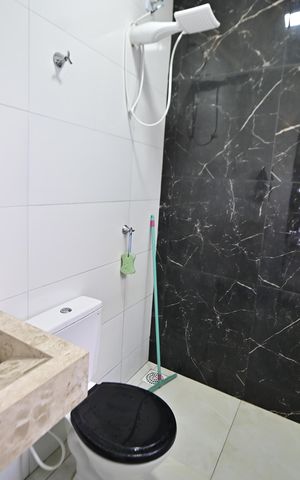 Casa à venda com 82m², 2 quartos e 2 vagas