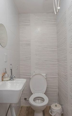 Casa para alugar com 205m², 4 quartos e 2 vagasLavabo