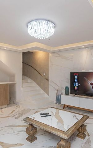 Casa para alugar com 205m², 4 quartos e 2 vagasSala