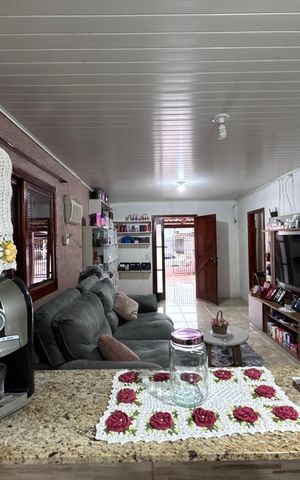 Casa à venda com 140m², 3 quartos e 2 vagas