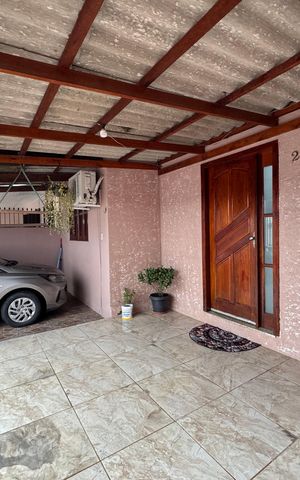 Casa à venda com 140m², 3 quartos e 2 vagas