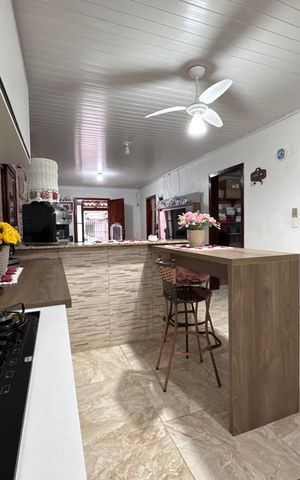 Casa à venda com 140m², 3 quartos e 2 vagas