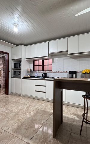 Casa à venda com 140m², 3 quartos e 2 vagas