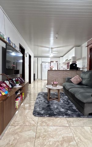 Casa à venda com 140m², 3 quartos e 2 vagas