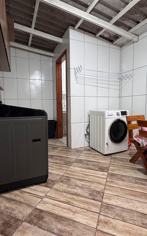 Casa à venda com 140m², 3 quartos e 2 vagas