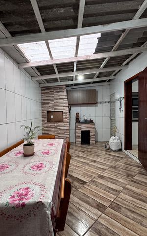 Casa à venda com 140m², 3 quartos e 2 vagas