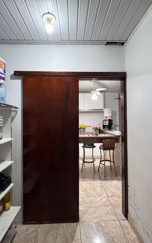 Casa à venda com 140m², 3 quartos e 2 vagas