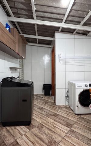 Casa à venda com 140m², 3 quartos e 2 vagas