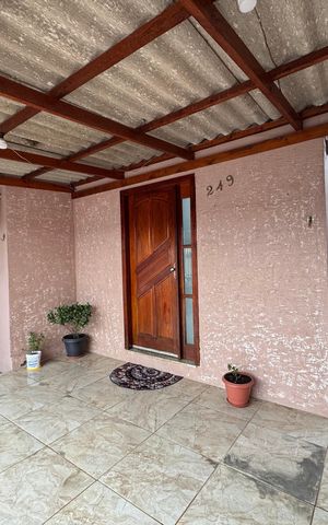 Casa à venda com 140m², 3 quartos e 2 vagas