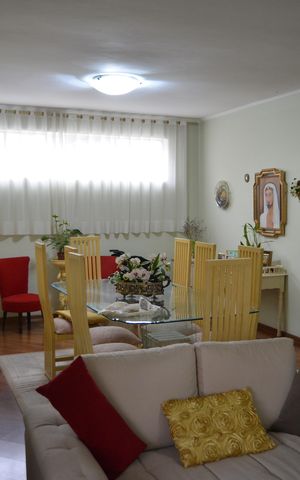 Apartamento à venda com 180m², 4 quartos e 1 vagaSala