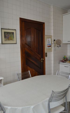 Apartamento à venda com 180m², 4 quartos e 1 vagaCozinha