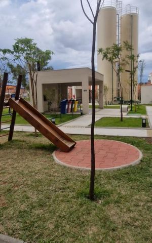 Apartamento para alugar com 32m², 2 quartos e sem vaga Apartamento para alugar com 32m², 2 quartos e sem vagaÁrea Comum - Playground