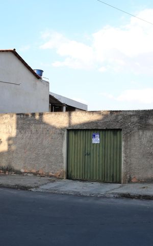 Casa à venda com 200m², 2 quartos e 5 vagasFachada
