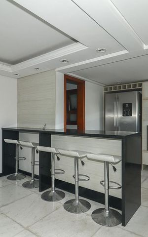 Apartamento para alugar com 400m², 3 quartos e 3 vagasCozinha
