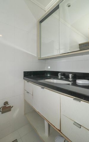 Apartamento para alugar com 400m², 3 quartos e 3 vagasBanheiro da Suíte