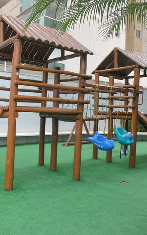 Apartamento à venda com 212m², 3 quartos e 3 vagasÁrea comum - Playground