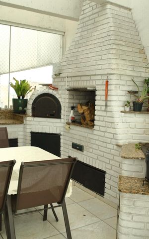 Apartamento à venda com 212m², 3 quartos e 3 vagasCobertura - Área de churrasco 